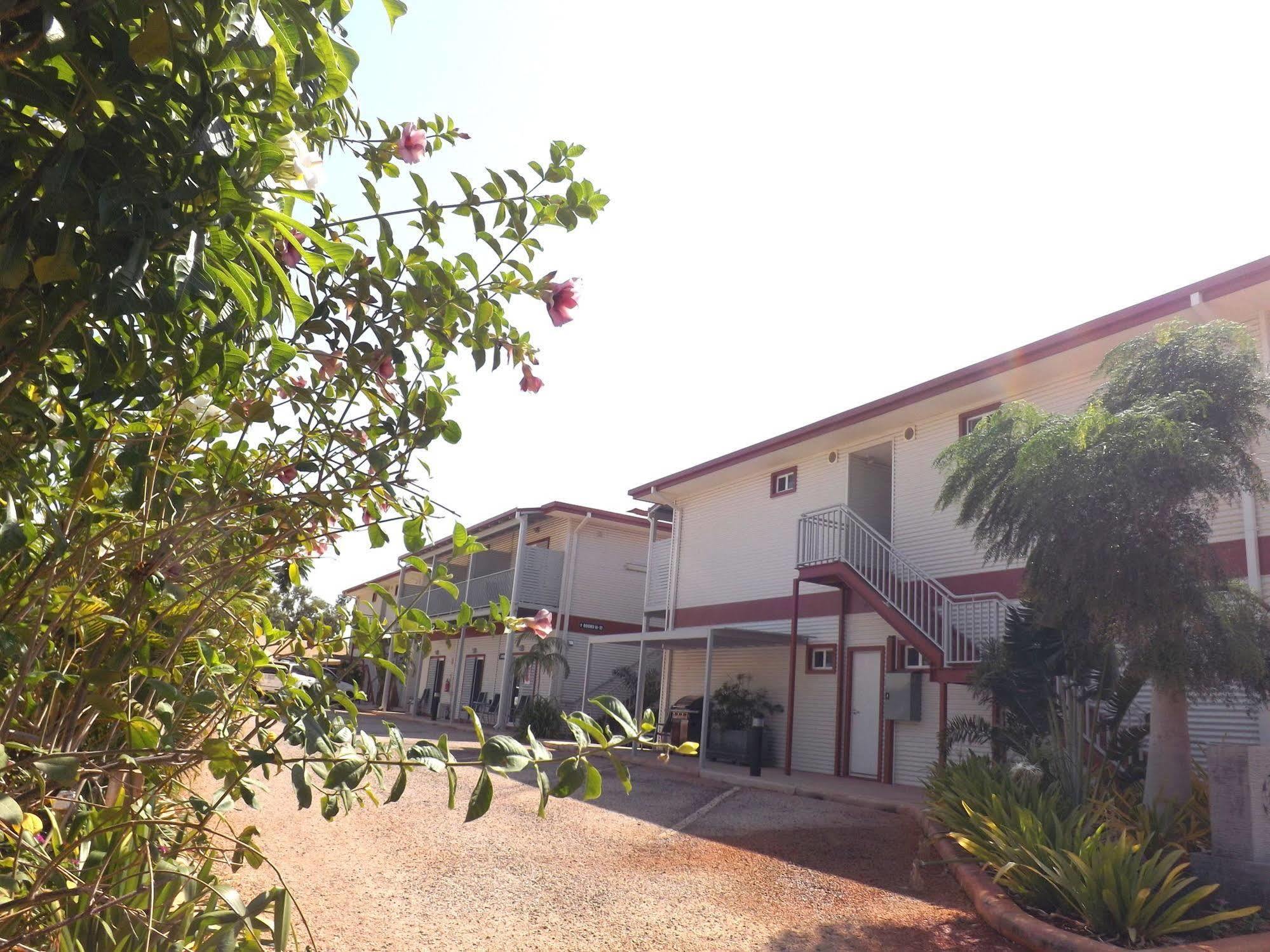 Derby Lodge Motel Exterior photo