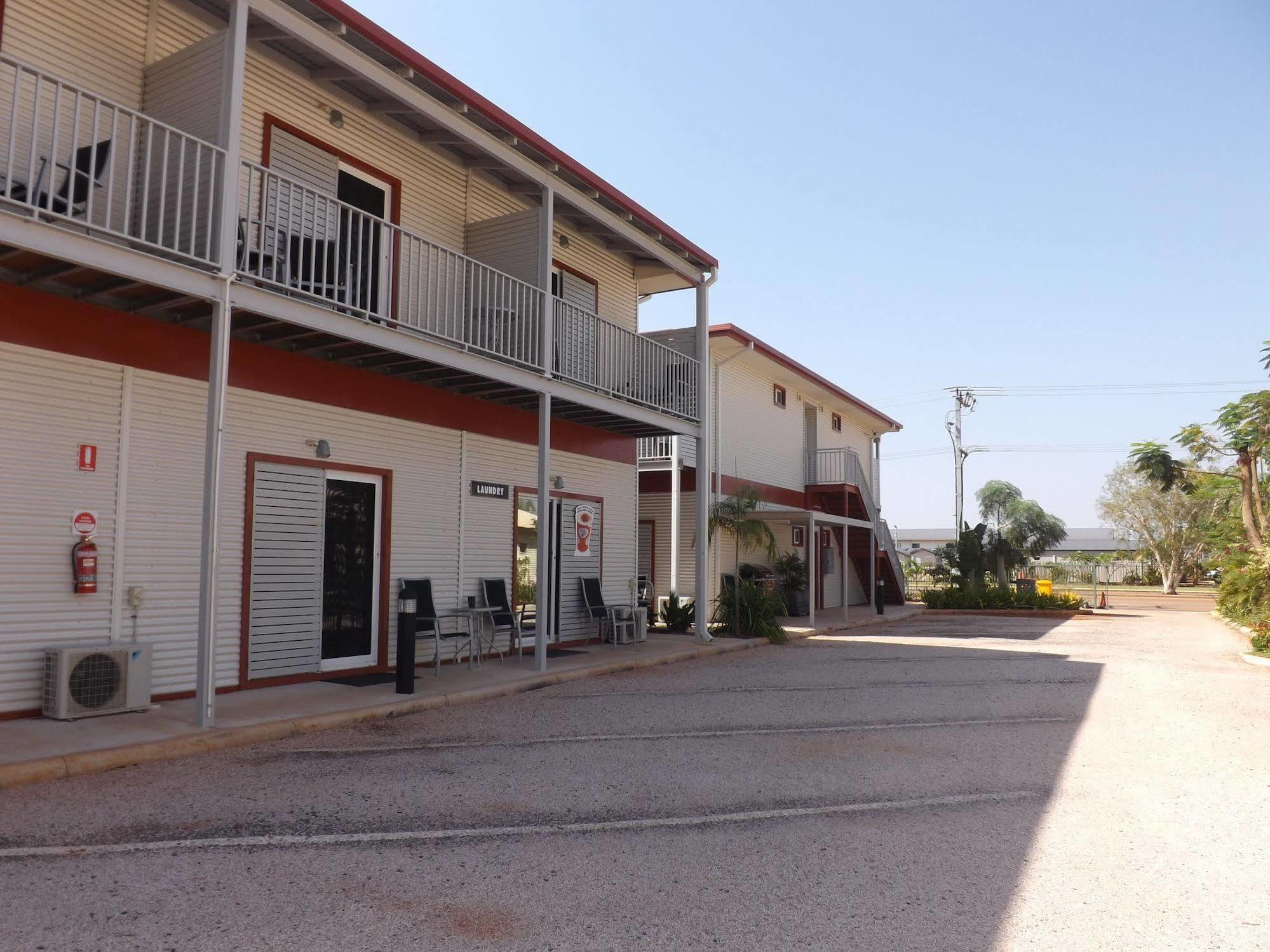 Derby Lodge Motel Exterior photo